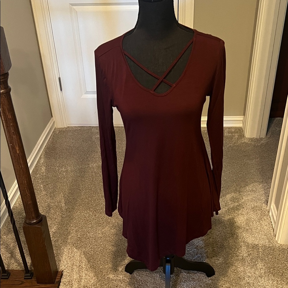Zeagoo Women’s Burgundy Asymmetrical Tunic Top Size M Long Sleeve V-Neck Flowy - Picture 3 of 15